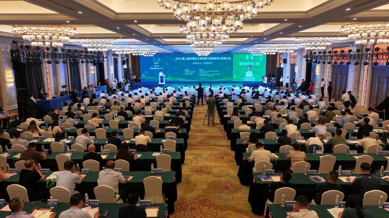 发动机舱里的“隐形胶带”：汽车密封胶粘剂到底看什么